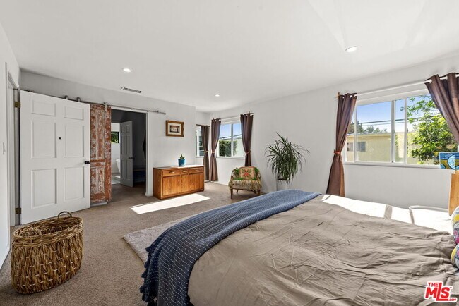 Building Photo - 1508 Harvard St