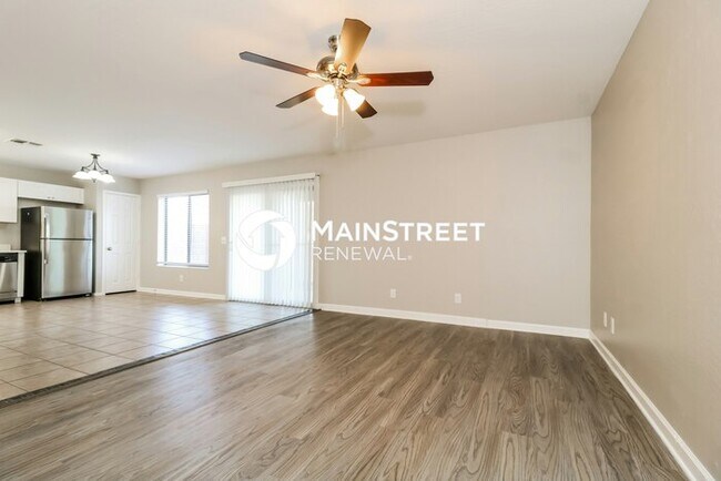 Building Photo - 4 Bedroom Pet-Friendly Home in Avondale, AZ with Main Street Renewal