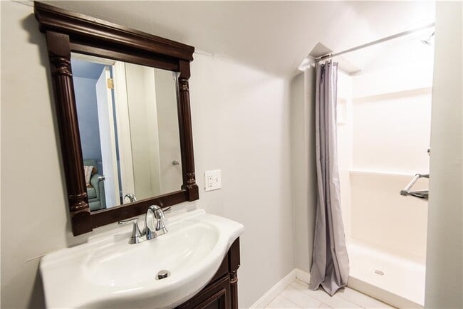 Building Photo - 88 Kay St