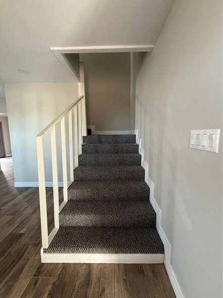 Building Photo - 233 S Iowa St