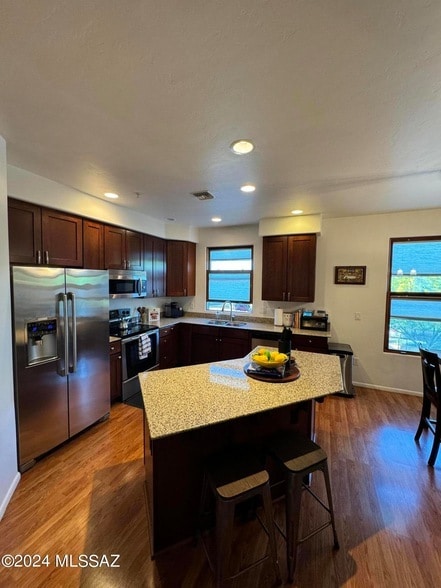 Primary Photo - 2423 E Autumn Flower Dr