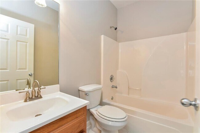 Building Photo - 4318 Welbron Dr