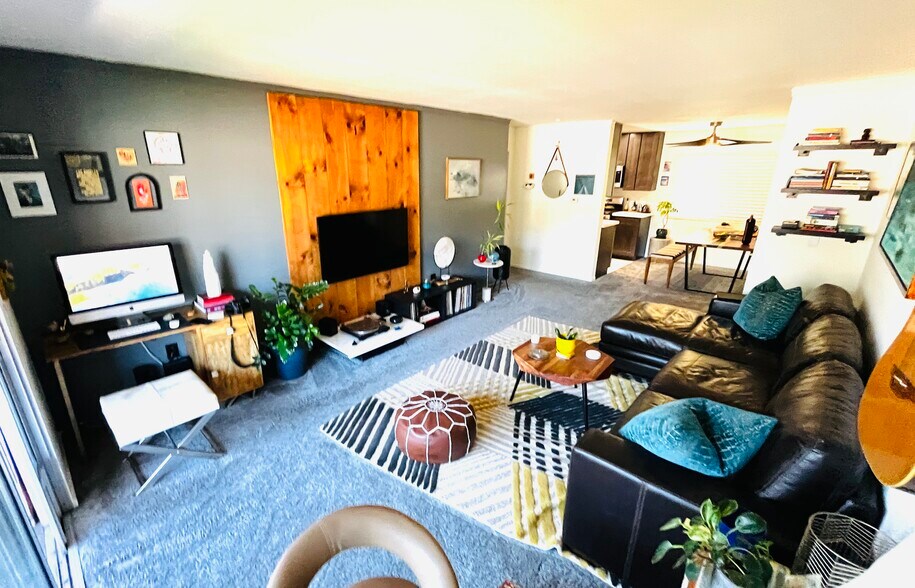 Living Room - 6600 Warner Ave