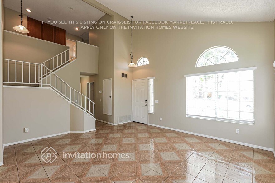 Building Photo - 2699 W Calle Vista Dr