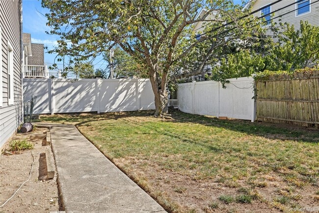 Building Photo - 538 W Hudson St