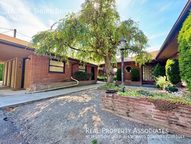 Building Photo - 16002 E Shore Dr