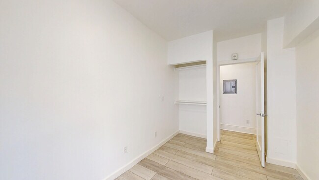 Building Photo - 3272 21st St