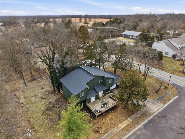 Building Photo - 1802-1804 Juniper Dr