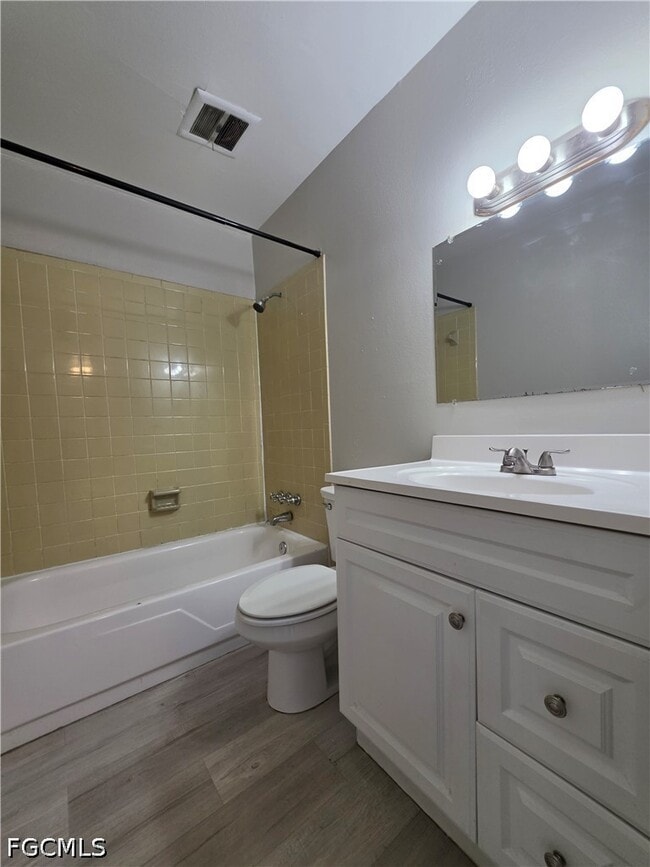 Building Photo - 1830 Maravilla Ave