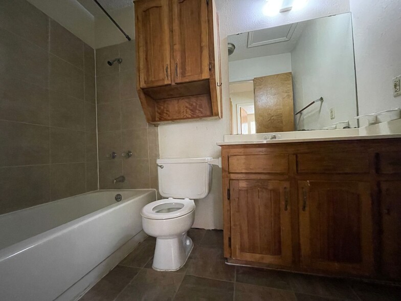 Building Photo - 3705 Charolais Dr
