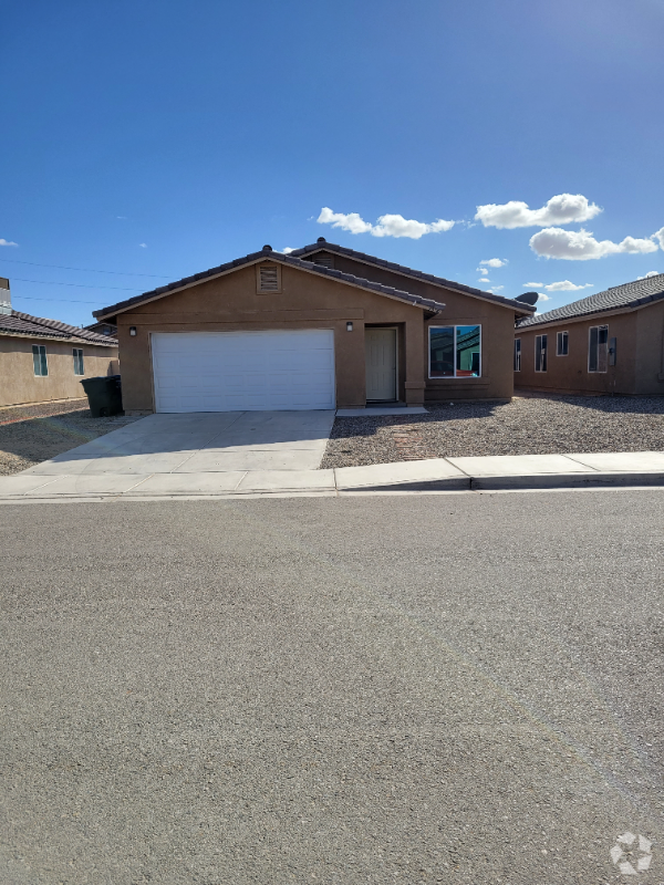Building Photo - 7039 E 38th Pl