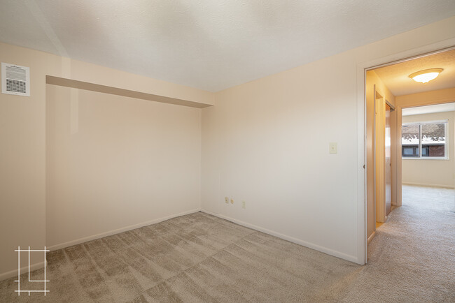 Building Photo - The Neil House Apartments