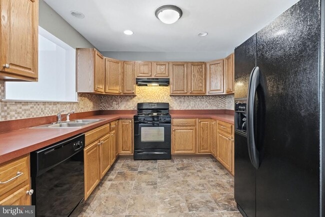 Building Photo - 1046 Balley Dr