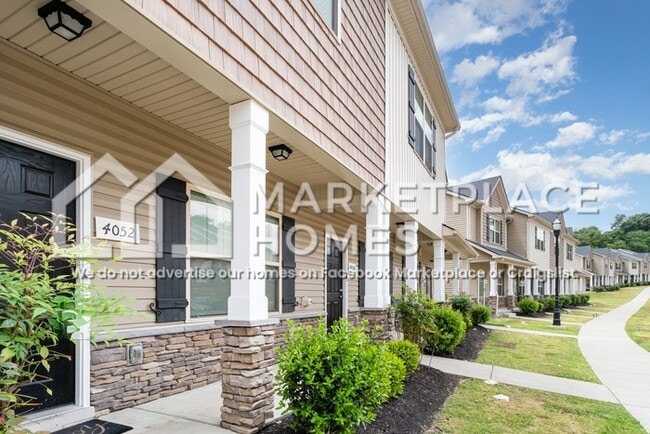 Building Photo - 4052 Saddlecreek Wy