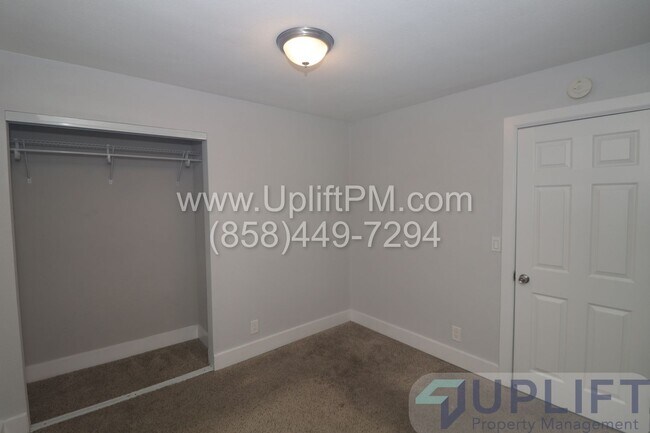 Building Photo - 36th (3637-3639)