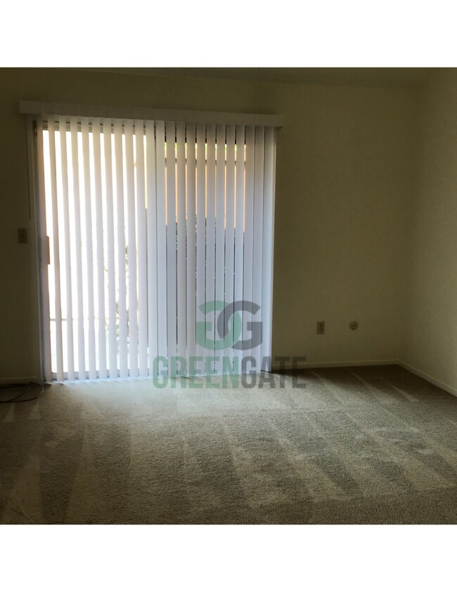 Building Photo - 941 Claremont Ct