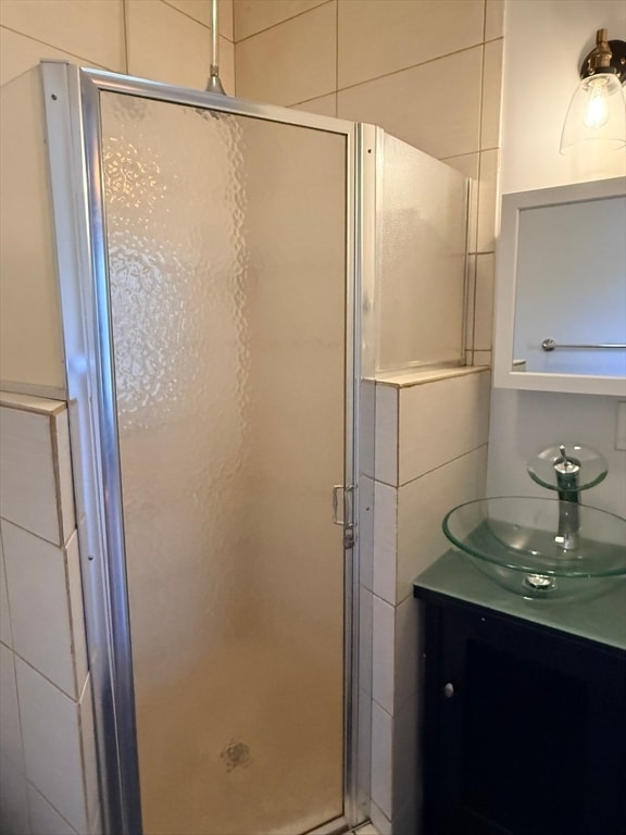 Building Photo - 96 King St