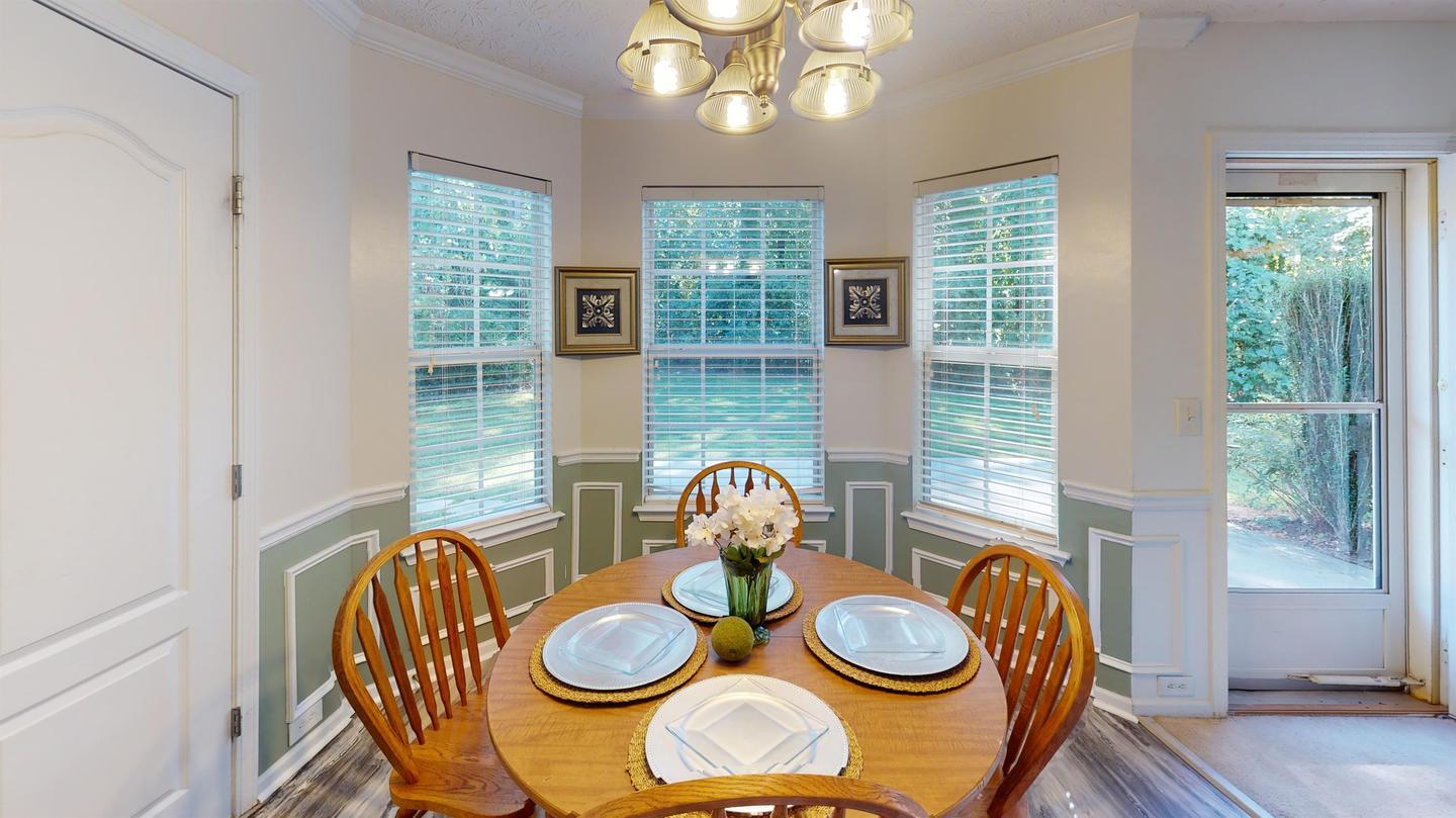 Building Photo - Spacious College Park Home | Modern comfort & great amenities
