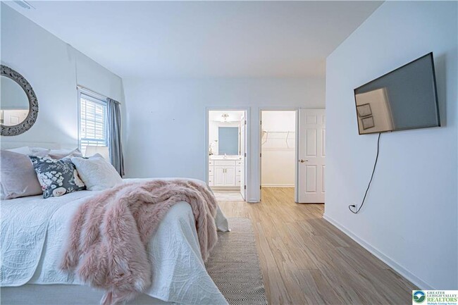 Building Photo - 3855 Victors Way