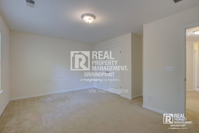Building Photo - 104 Elliott Creek Ln
