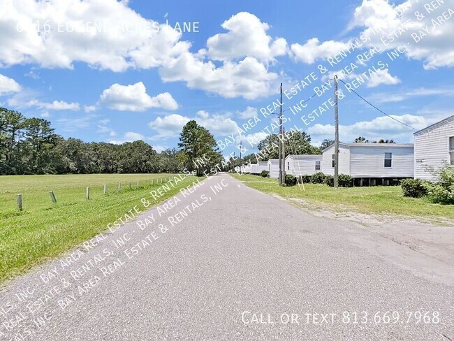 Building Photo - 6316 Eugene Acres Ln