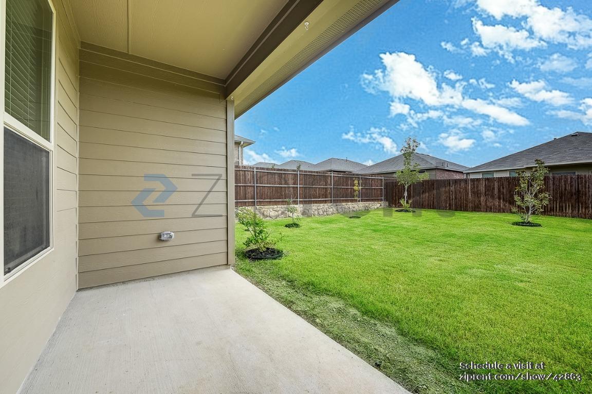 Building Photo - 9720 Fallston Dr
