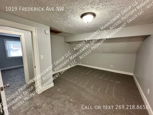 Building Photo - 1019 Frederick Ave NW