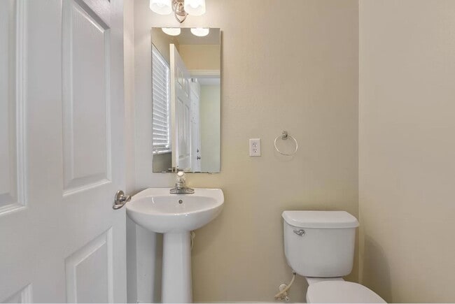 Building Photo - 15048 Perdido Dr