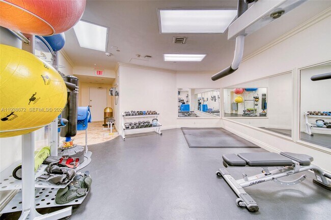 Building Photo - 1111 Crandon Blvd