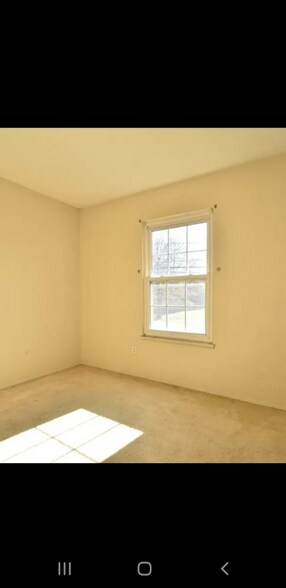 Building Photo - 6586 Liberty Bell Dr