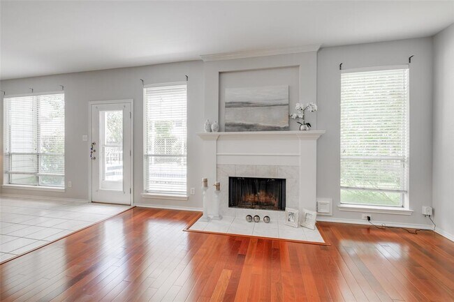 Building Photo - 12414 N Shadow Cove Dr