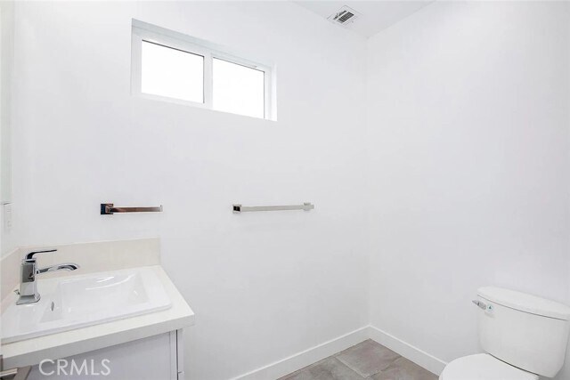 Building Photo - 5024 Cleon Ave