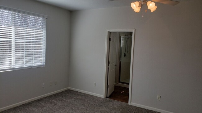 Building Photo - ONLY $2,475 PER MONTH RENT FOR THIS SUPER ...