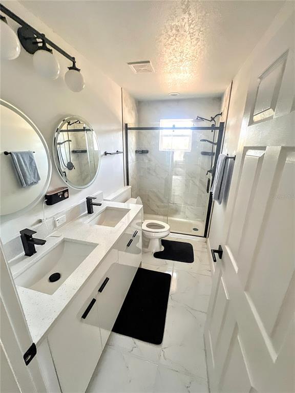 Building Photo - 7035 Brickell Ct