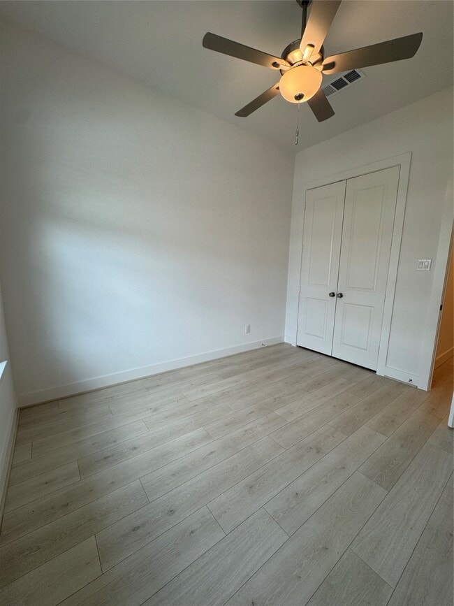 Building Photo - 7259 Stillmeadow Grv Dr