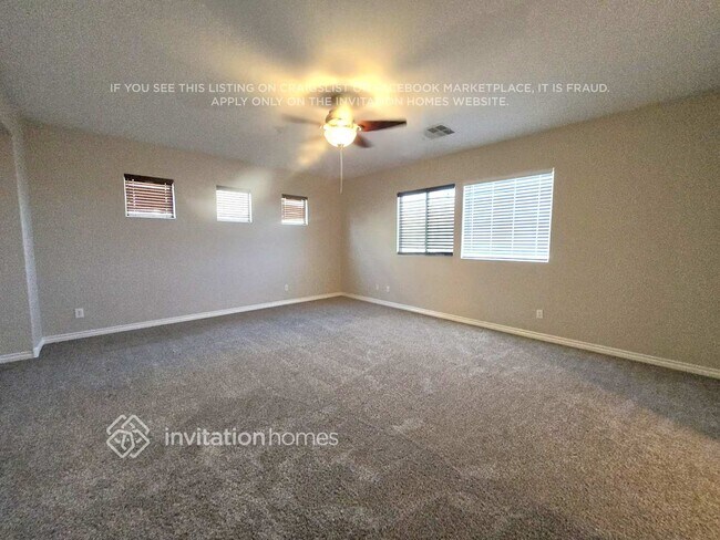 Building Photo - 5492 Oatfield St