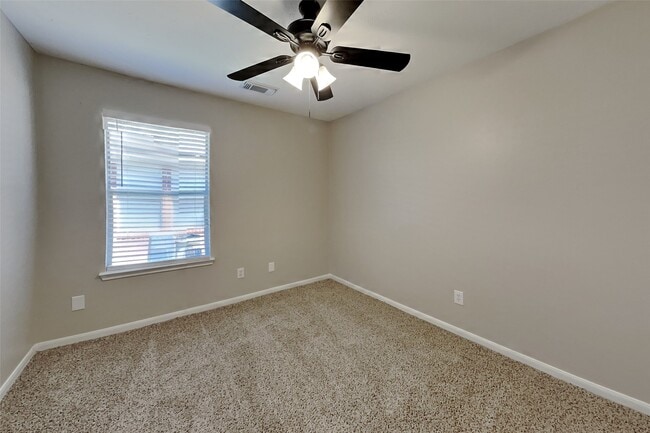 Building Photo - 1407 Buchans Dr