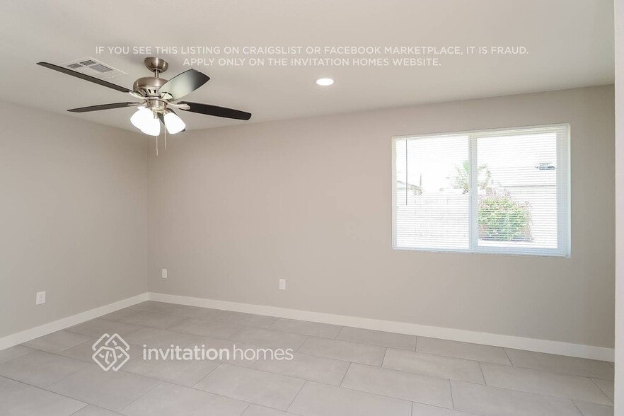 Building Photo - 5630 W Hatcher Rd