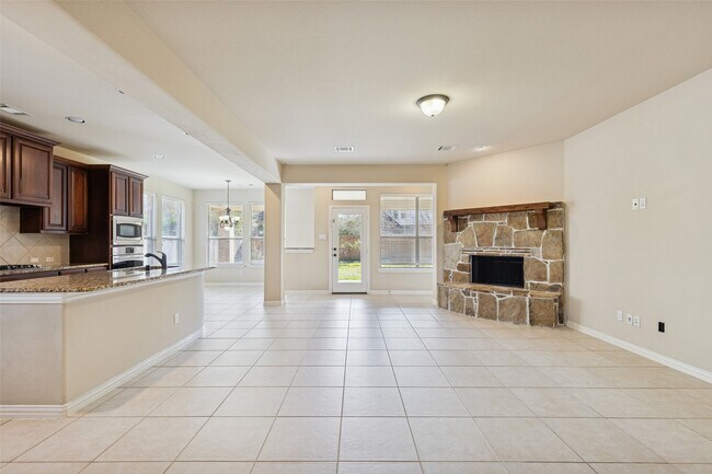 Building Photo - 11 Vershire Cir