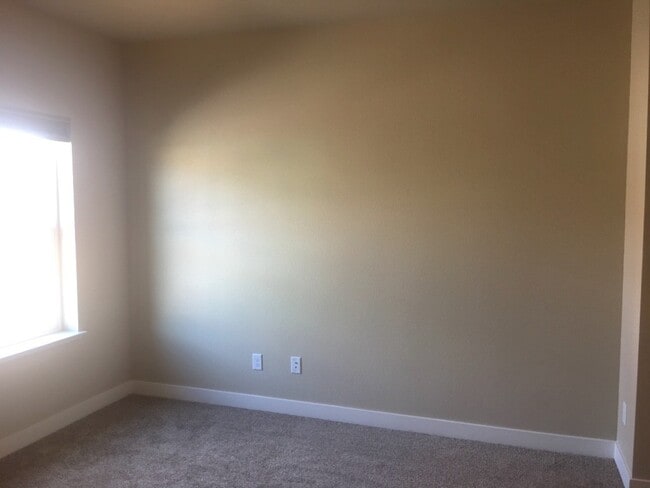 Building Photo - Single Story NW Reno House - Built 2018