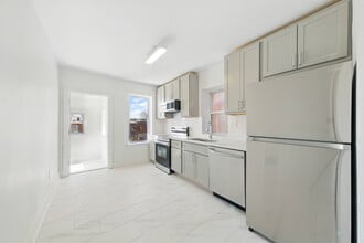 Building Photo - 3218 California Ave