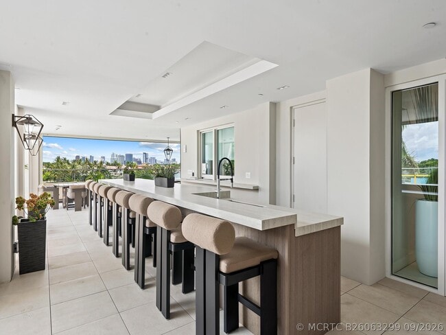 Building Photo - 3055 Harbor Dr