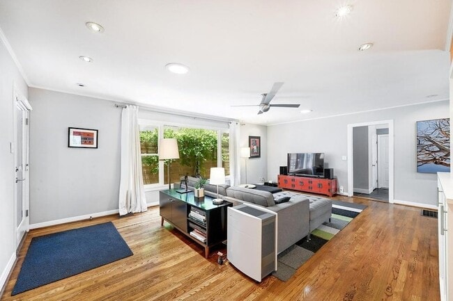 Building Photo - 3408 Bonnie Rd