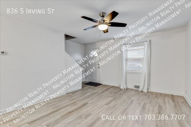 Building Photo - 836 S Irving St