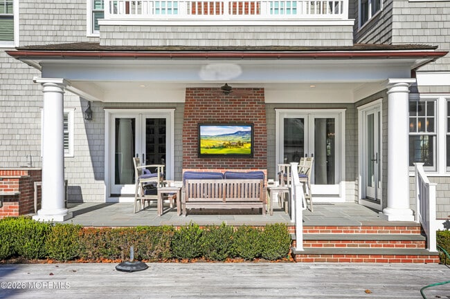 Building Photo - 101 Tuttle Ave