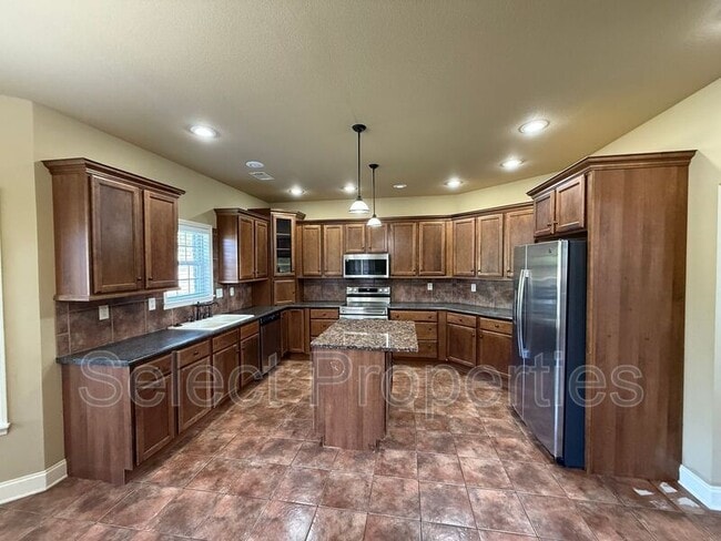 Building Photo - 2520 Granite Pointe