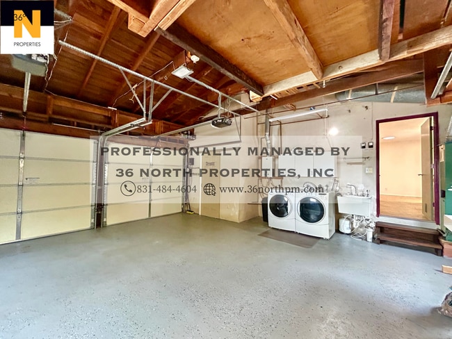 Building Photo - Beautiful Corner Lot Home 3bed/1.5 bath with Scenic Views and Modern Amenities