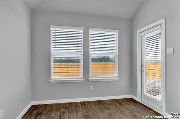 Building Photo - 125 Solitude Dr