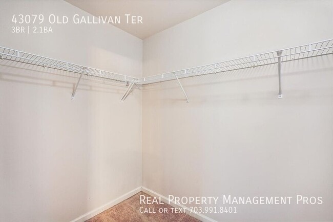 Building Photo - 43079 Old Gallivan Terrace