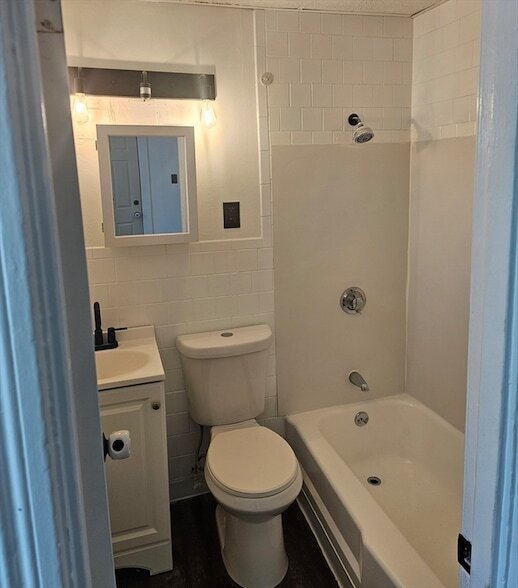 Building Photo - 1116 N Main St